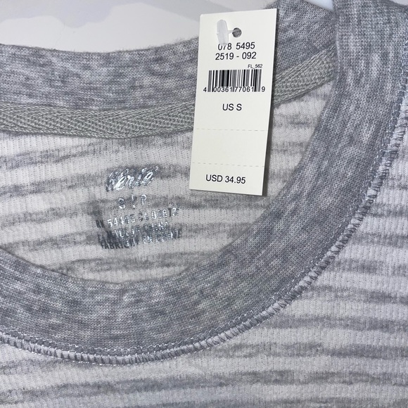 NWT aerie striped gray and white long sleeved thermal - Picture 2 of 5